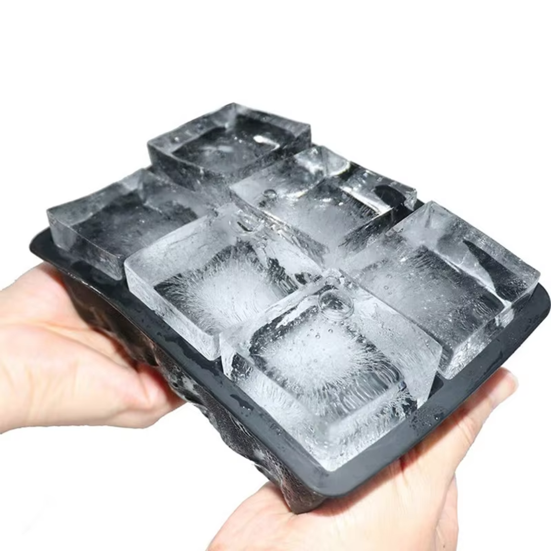 2 PCS: XL Ice Cube Trays - Antartic Shower